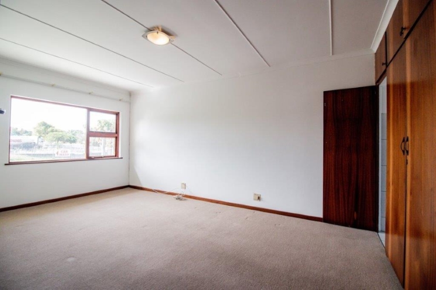 To Let 3 Bedroom Property for Rent in Beacon Bay Eastern Cape
